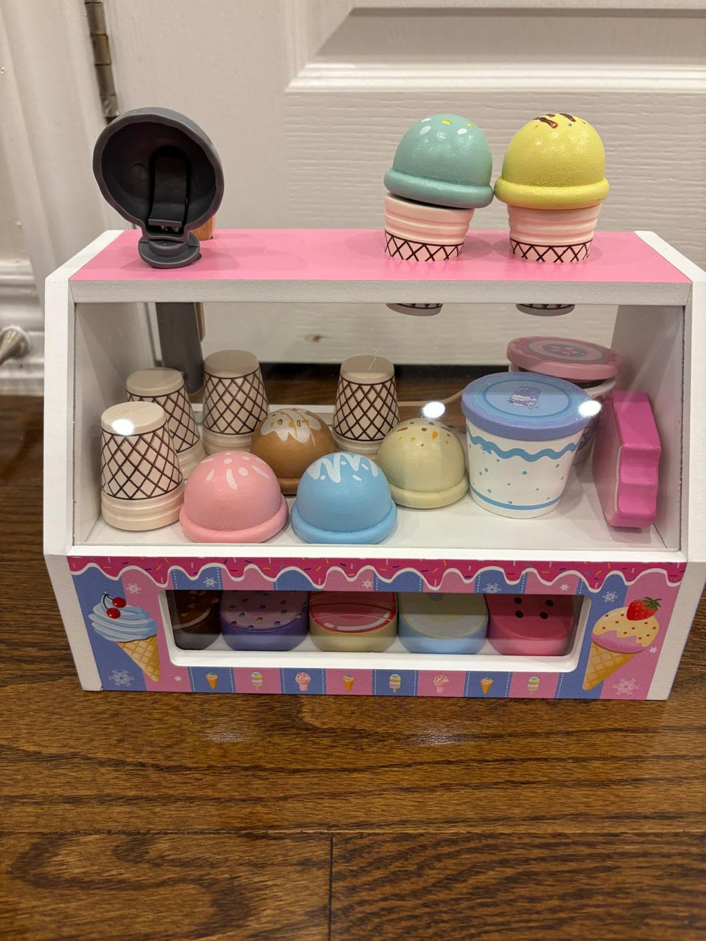 Wooden Ice Cream Shop Playset (3Y+)